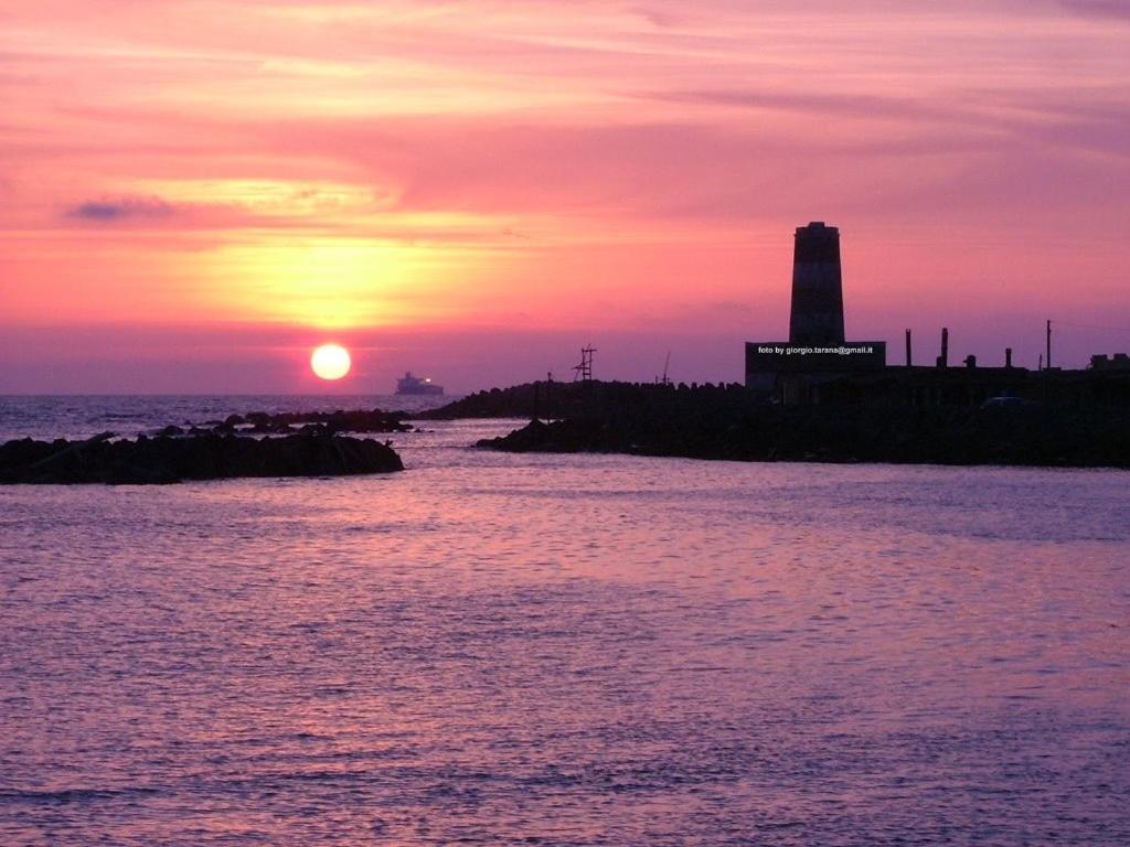 Sea Apartment Fiumicino Dış mekan fotoğraf